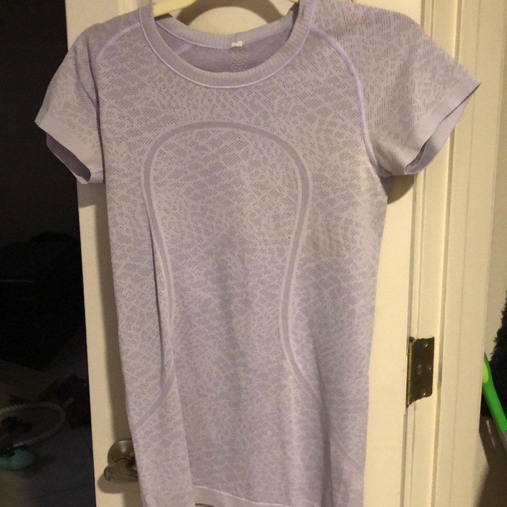 Lululemon tee